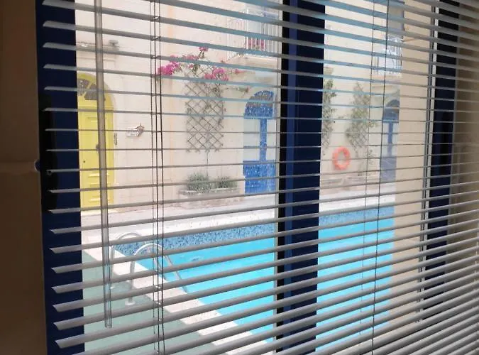 3 Bedrooms Maisonette With Pool