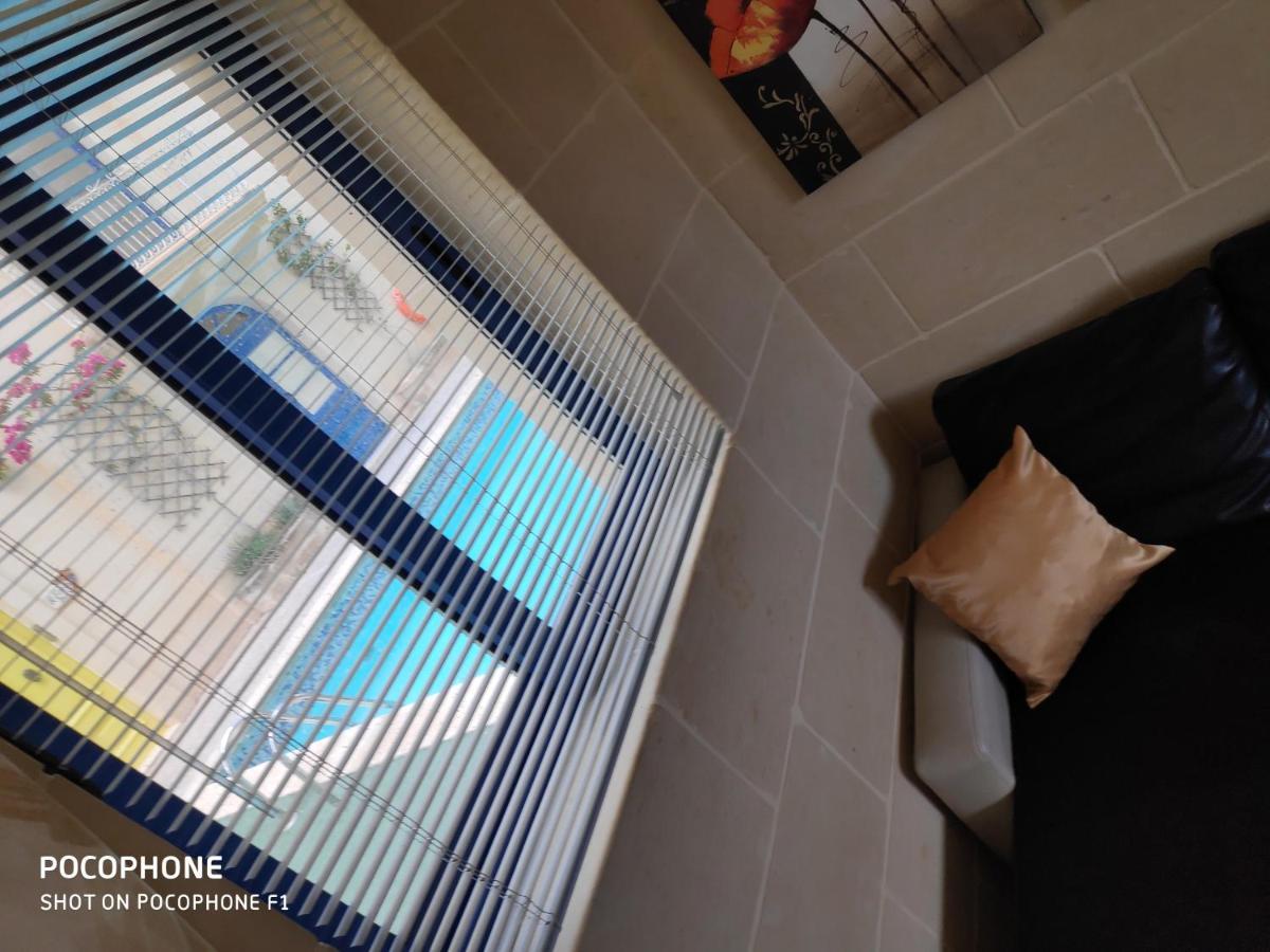 Apartment 3 Bedrooms Maisonette With Pool