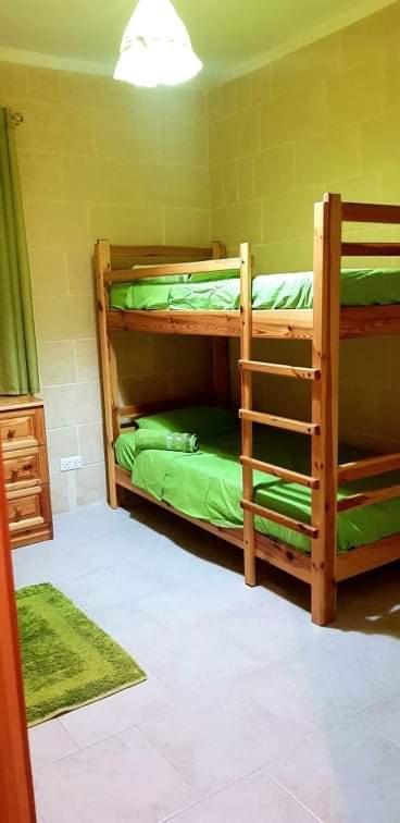 3 Bedrooms Maisonette With Pool * Ghajnsielem