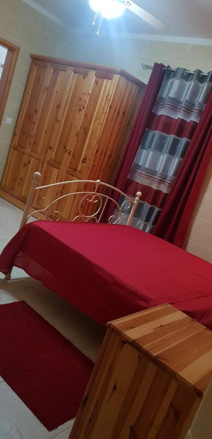 3 Bedrooms Maisonette With Pool Ghajnsielem